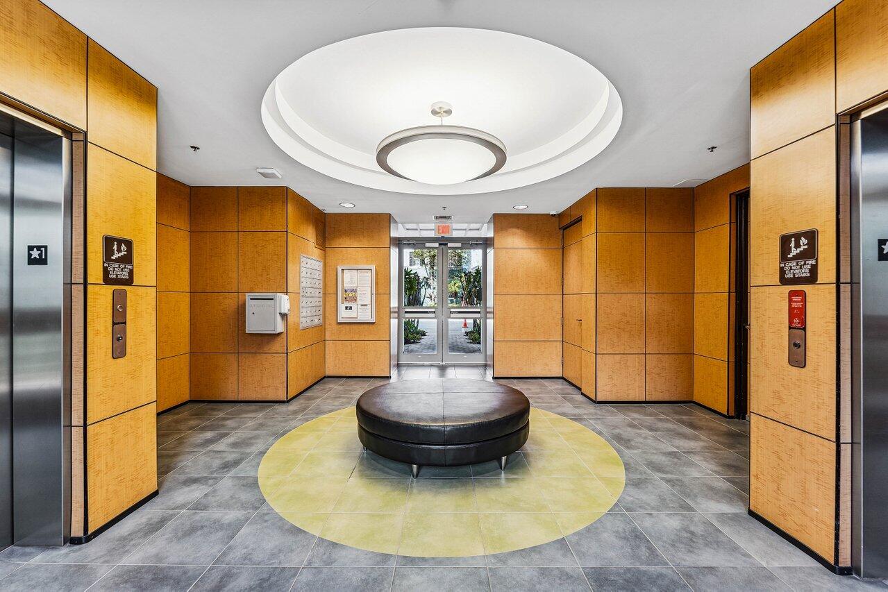 MERIDIAN DELRAY CONDO - Residential