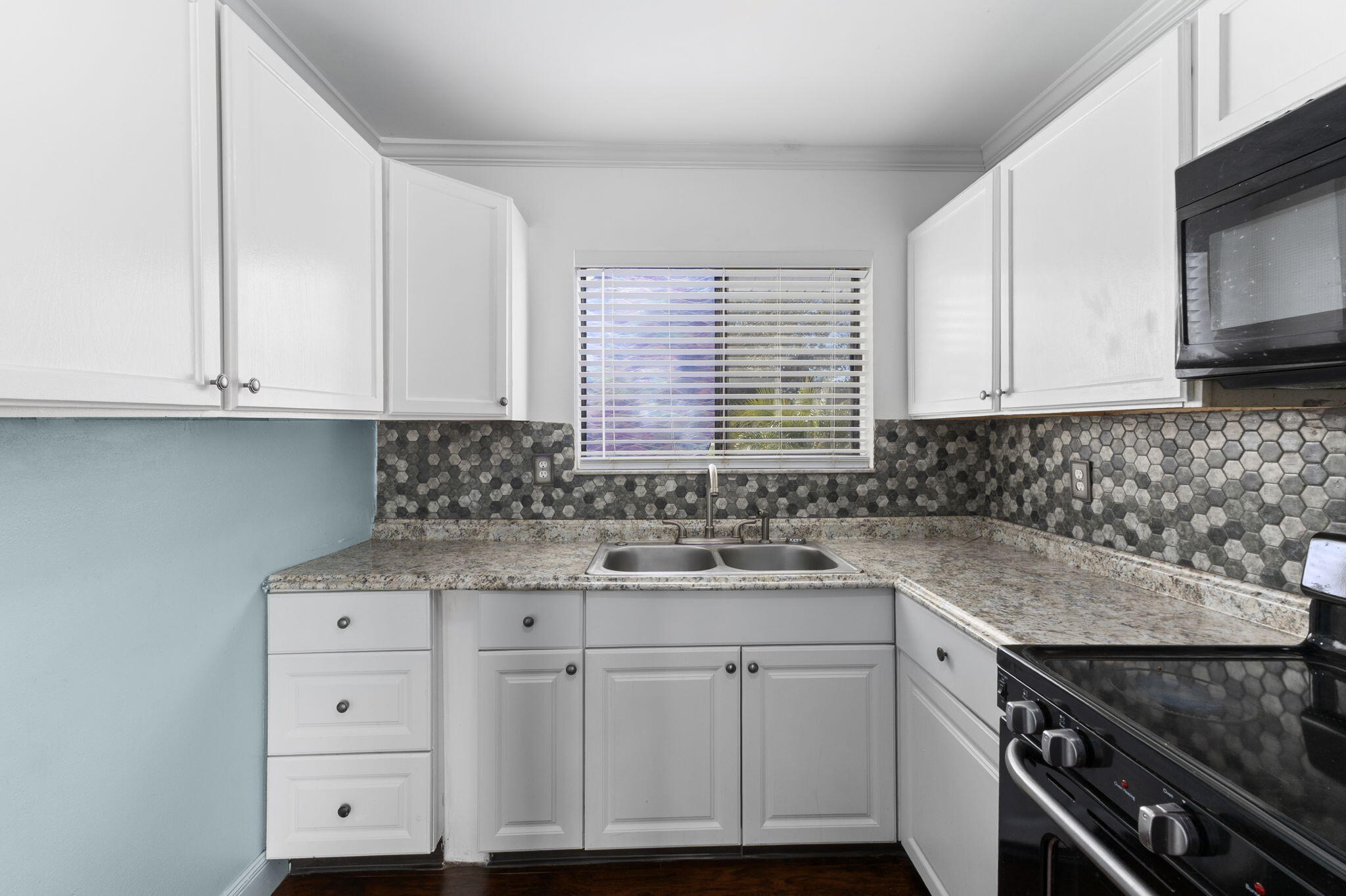 SEBASTIAN HIGHLANDS UNIT 17 - Residential