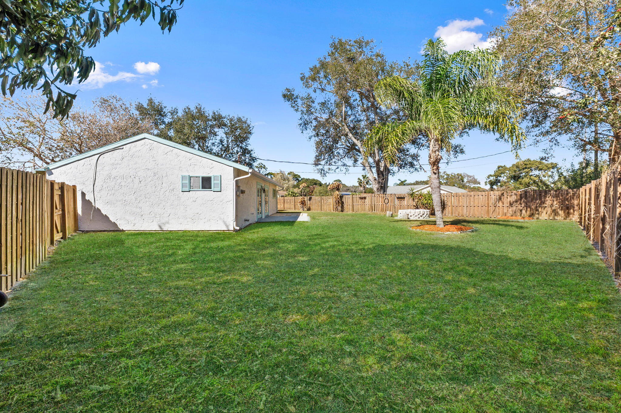 SEBASTIAN HIGHLANDS UNIT 17 - Residential