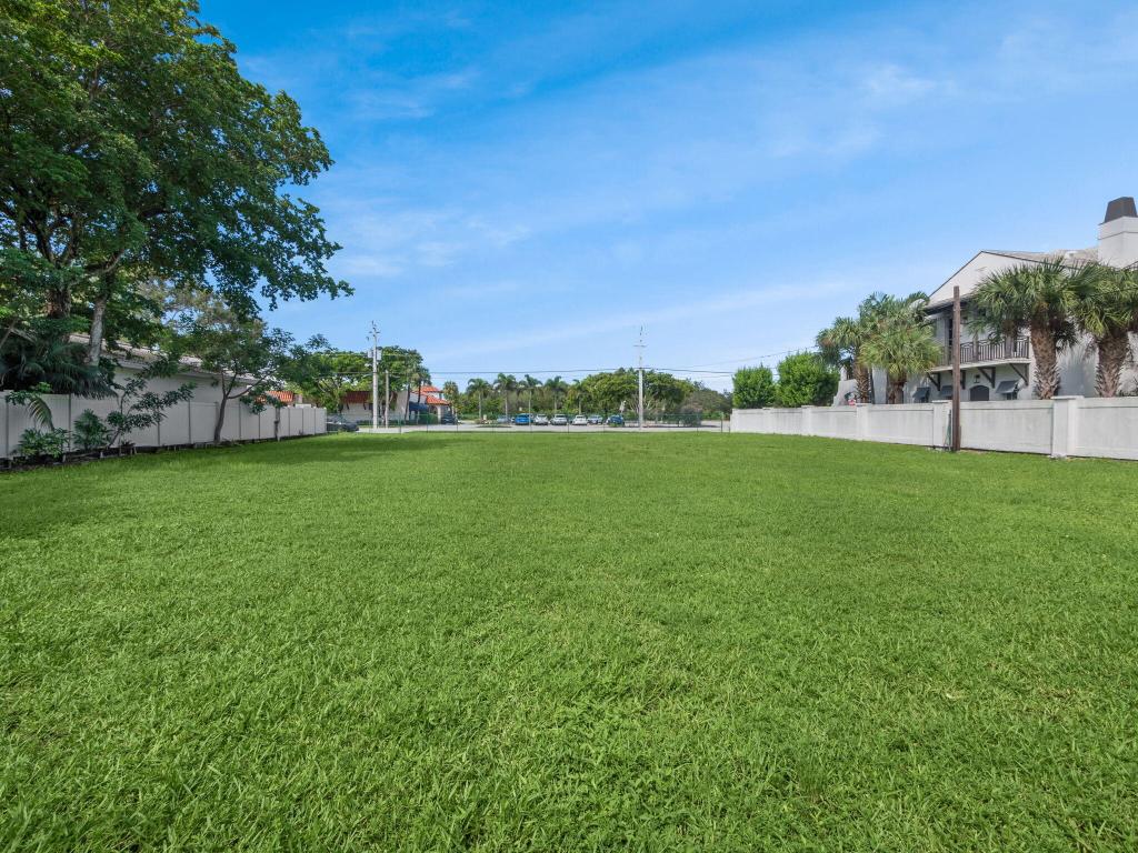 ATLANTICA DELRAY - Land