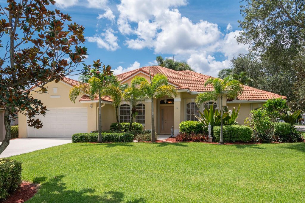 Photo of 1180 Egret Circle S, Jupiter, FL 33458 (MLS # R11017701)