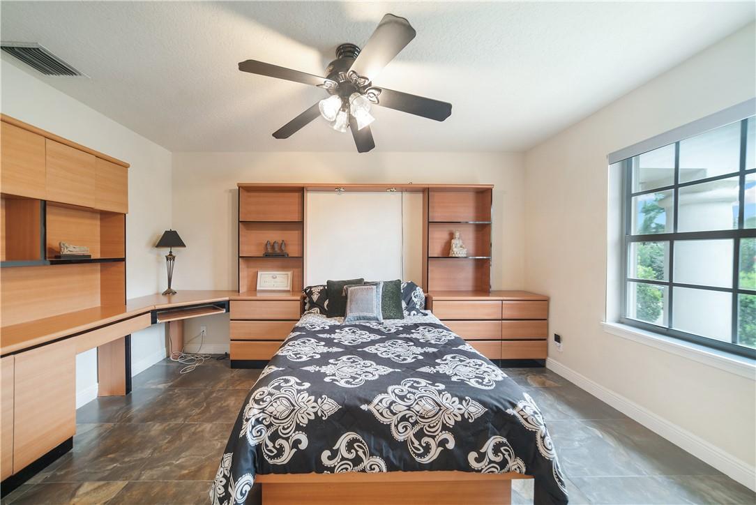Waters Edge At Parkland - Residential