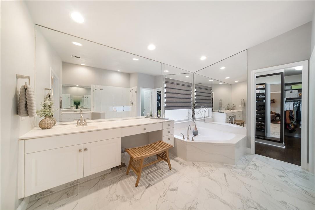 Waters Edge At Parkland - Residential