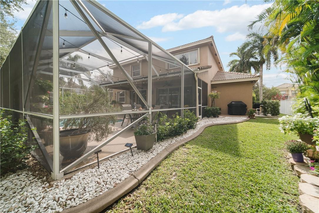 Waters Edge At Parkland - Residential