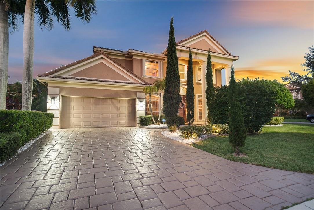 Waters Edge At Parkland - Residential