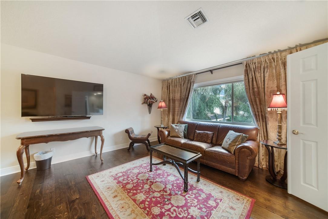 Waters Edge At Parkland - Residential
