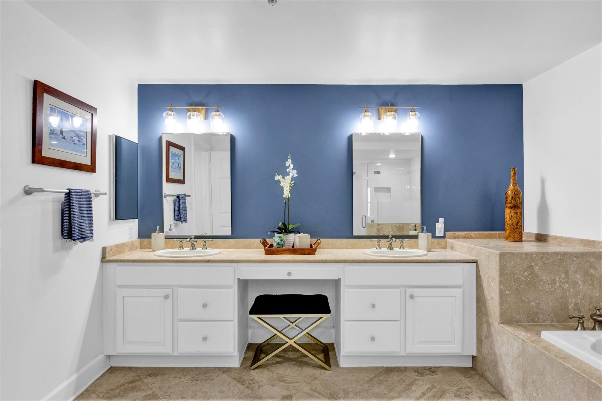 Grand Isle N Hutchinson - Residential