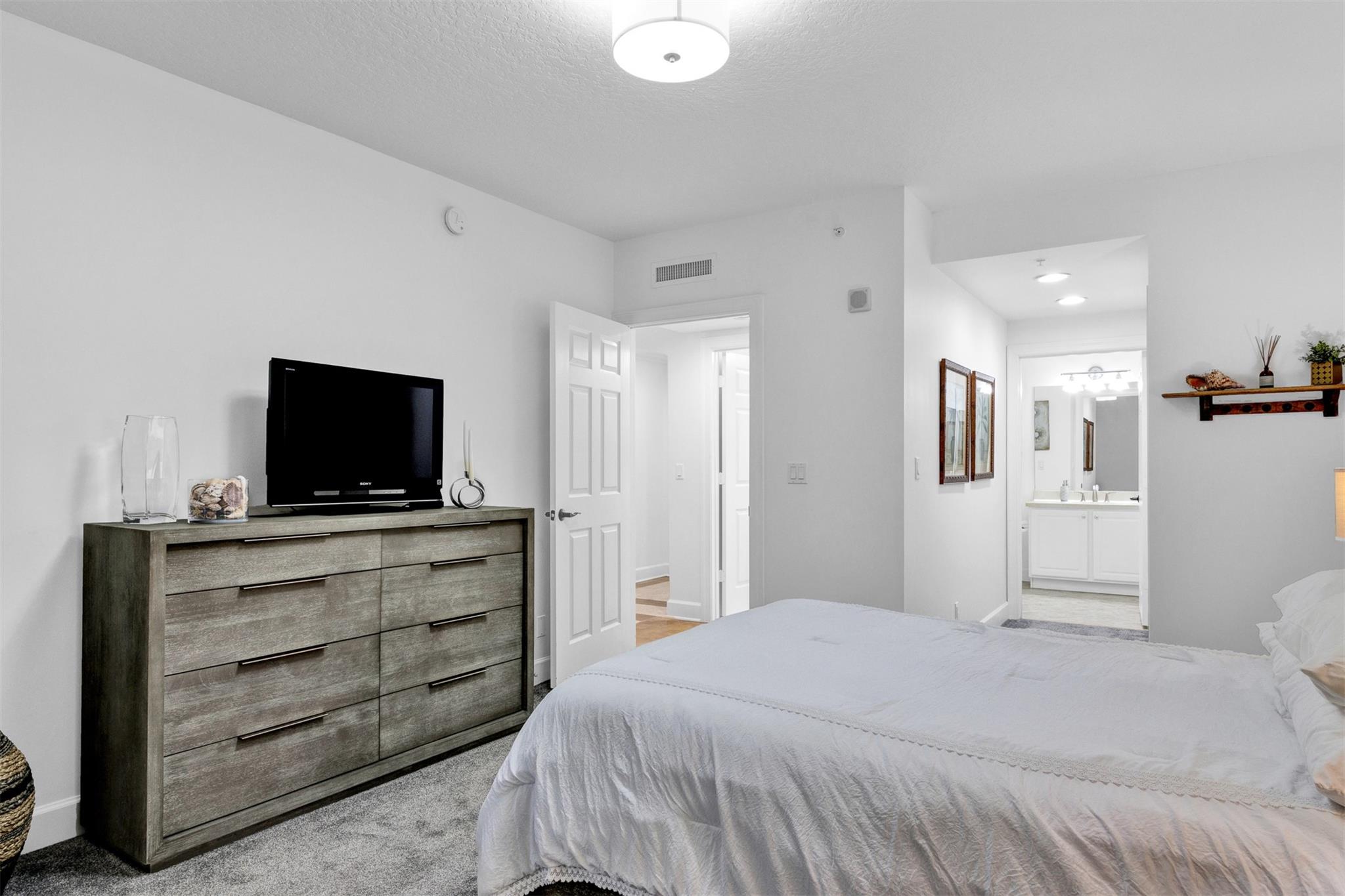 Grand Isle N Hutchinson - Residential