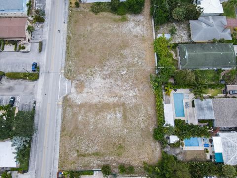 A home in Lake Worth Beach