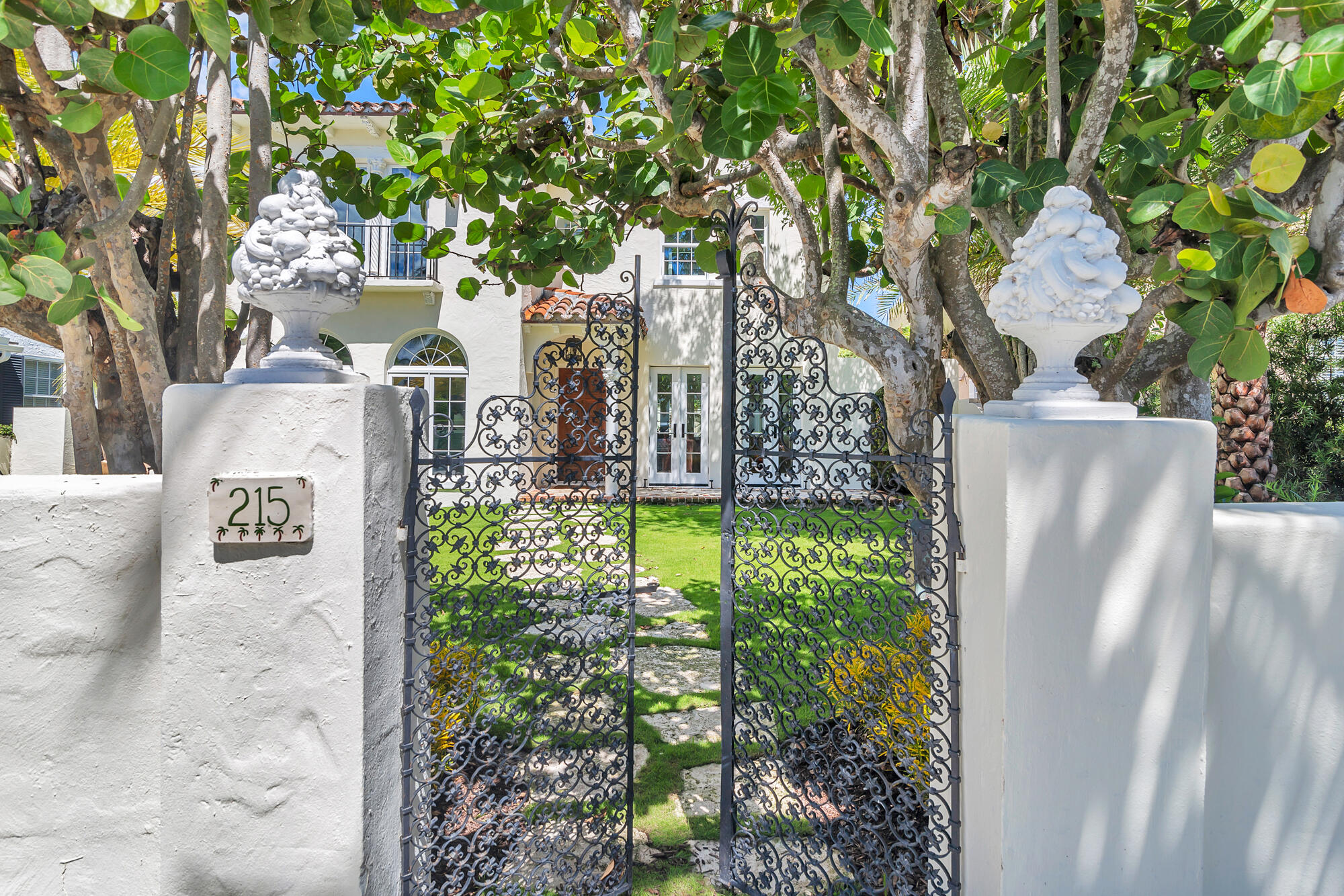 POINCIANA PARK 2ND ADD - Residential