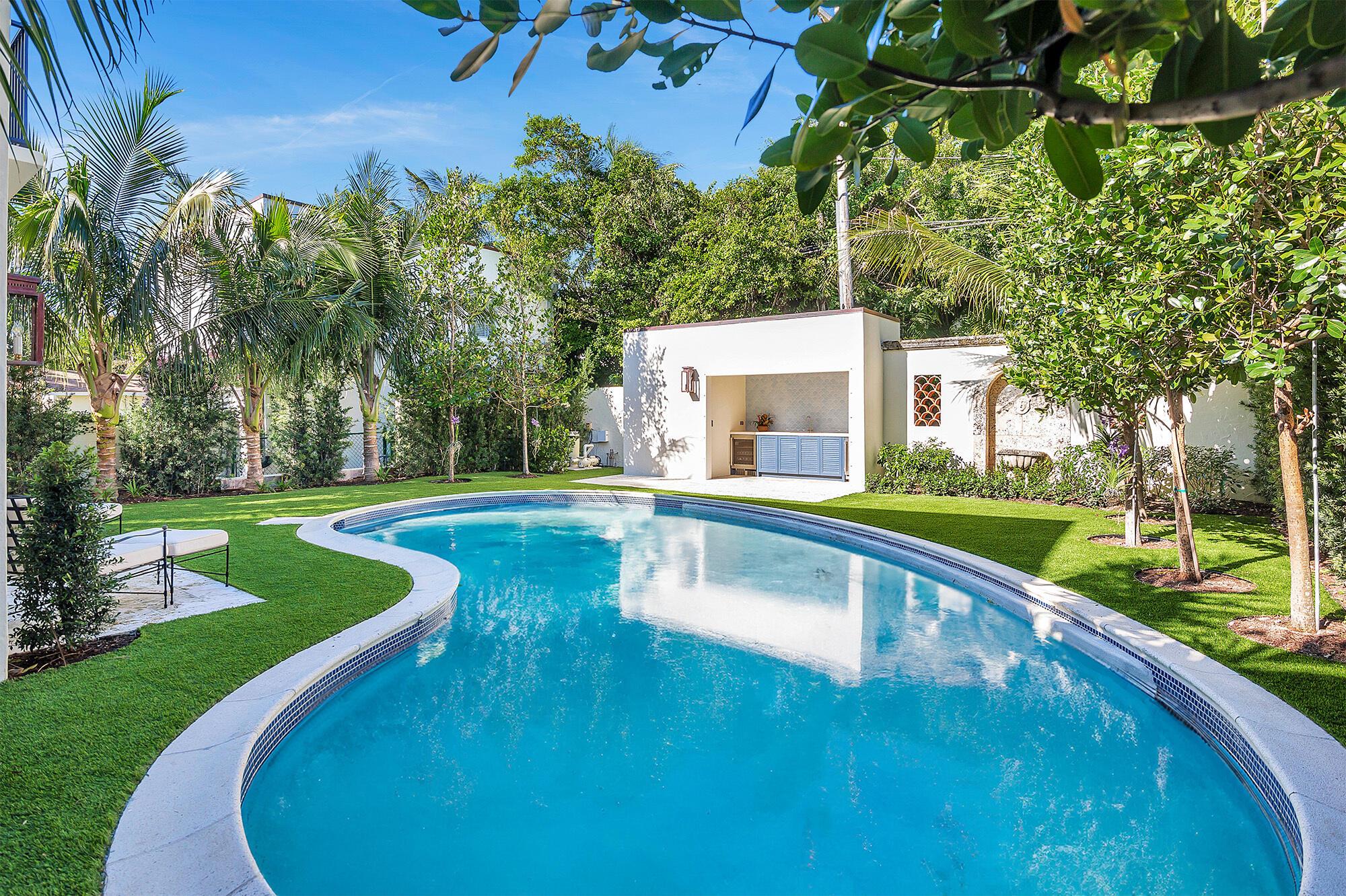 POINCIANA PARK 2ND ADD - Residential