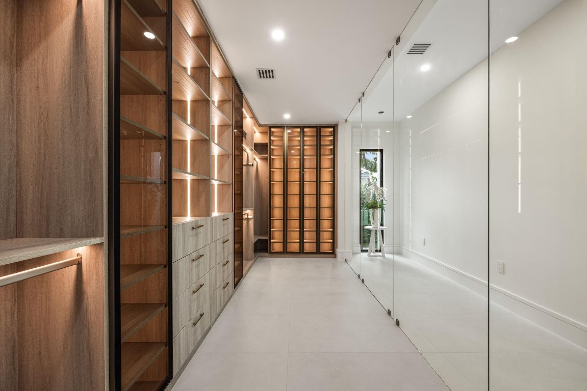 Coral Ridge 21-50 B - Residential