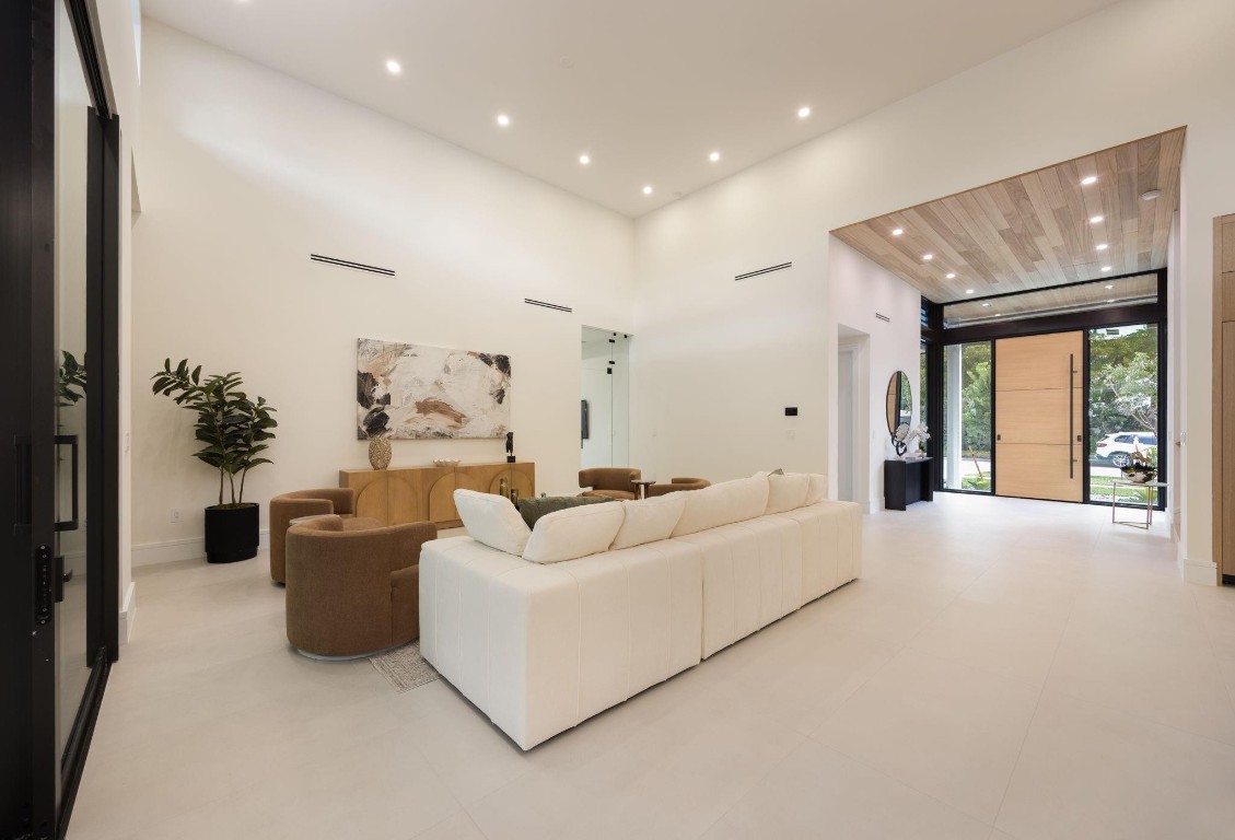 Coral Ridge 21-50 B - Residential