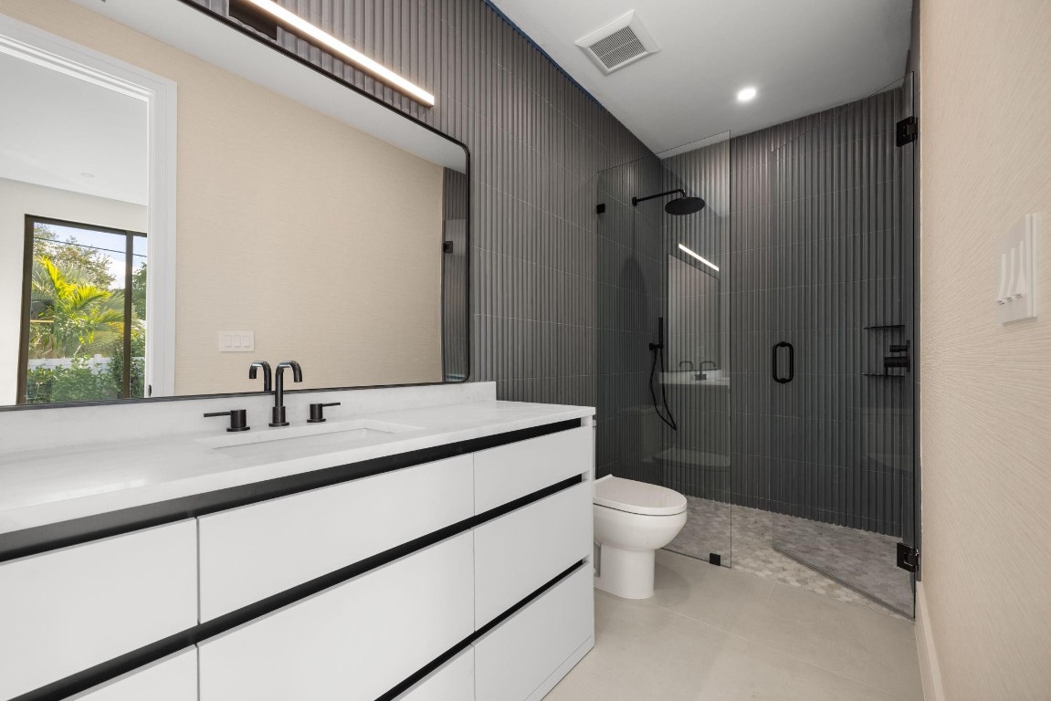 Coral Ridge 21-50 B - Residential