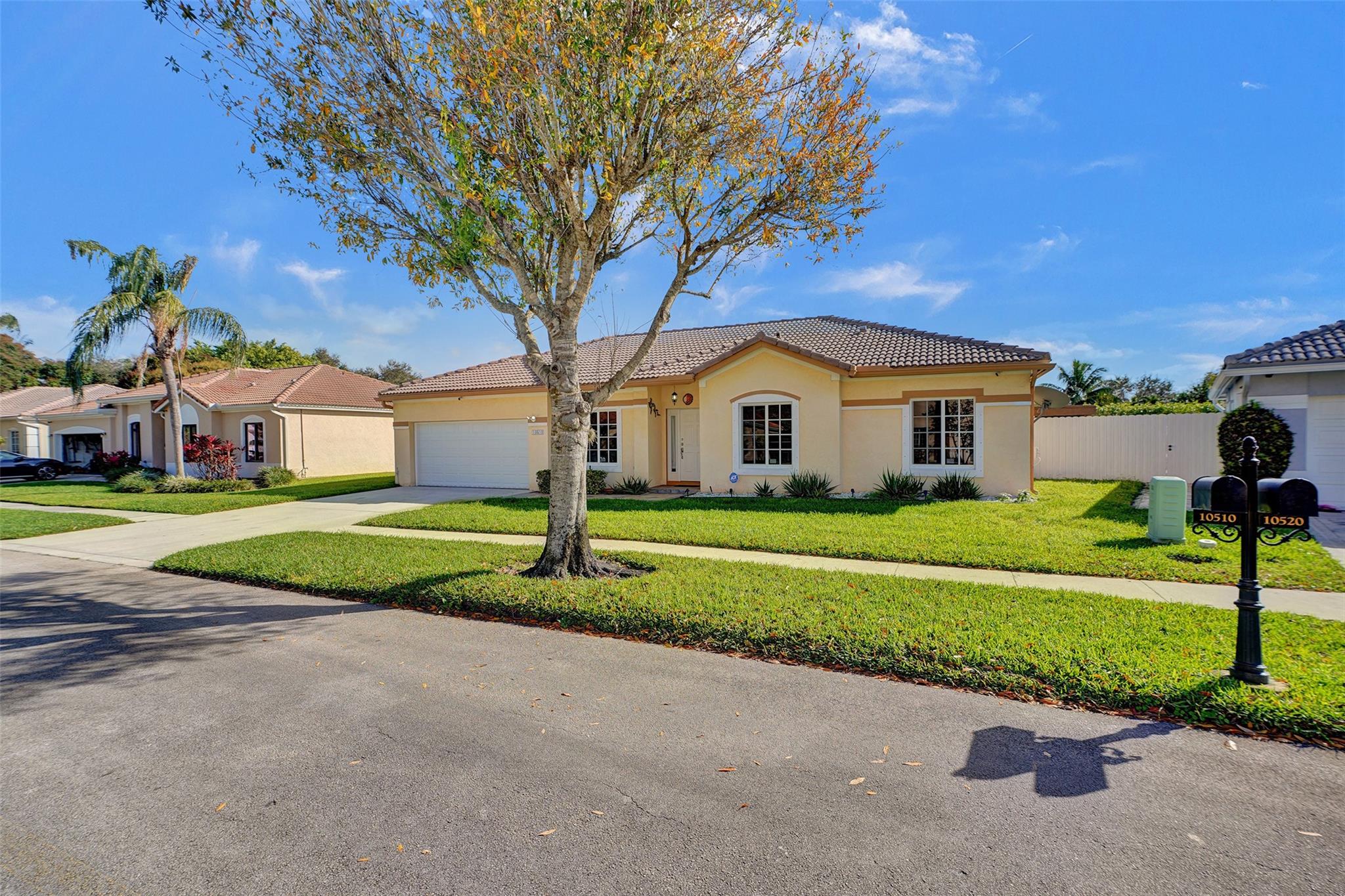 Beautiful and well maintained single family home in the sought-after community of Avalon in Miramar!
This is a 3 bedroom, 2 bath one story home on the lake! Spacious primary bedroom with updated bathroom and flooring. All impact windows and doors throughout! kitchen has beautiful granite with direct access to the dining room perfect for gatherings! Large 2 car garage with finished poly flooring and extra storage space and cabinetry!
Centrally located, gated community with a very low HOA!