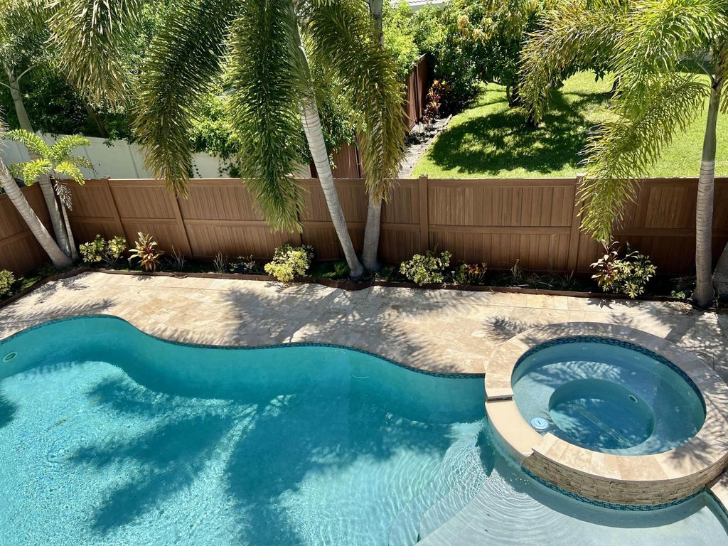 Photo of 2531 Sawyer Terrace, Wellington, FL 33414 (MLS # B26014058)