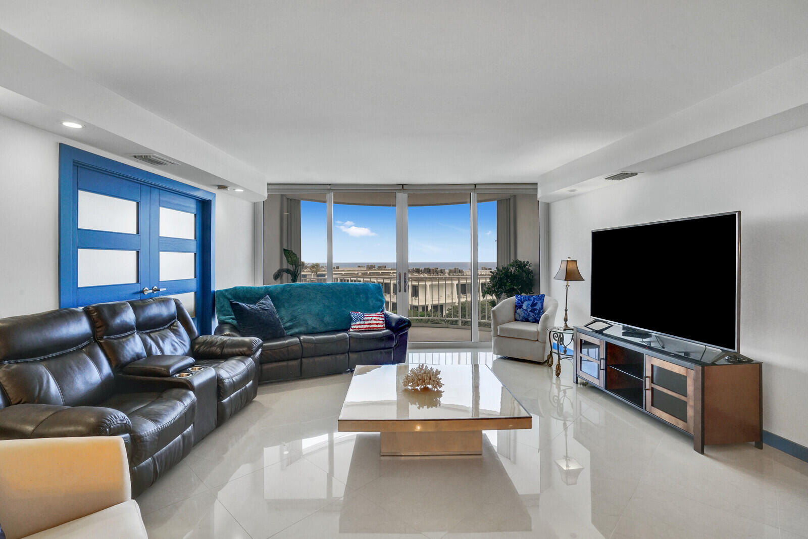 TWENTY TWO NINETY FIVE SOUTH OCEAN BLVD - Residential Lease