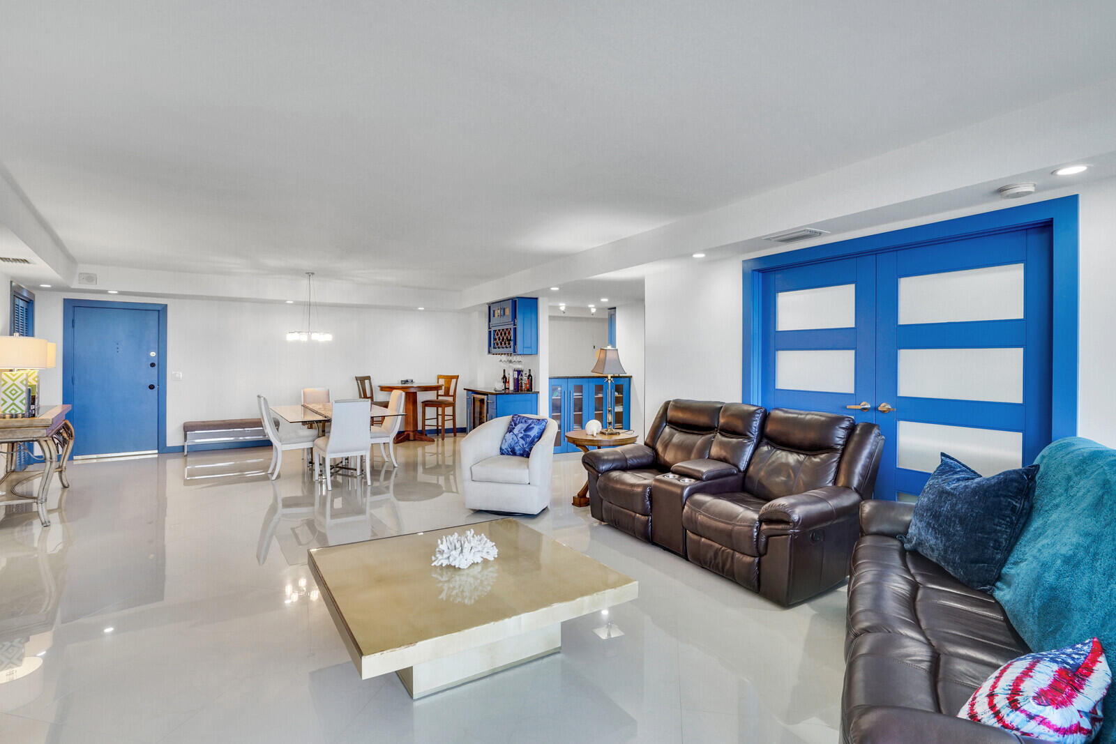 TWENTY TWO NINETY FIVE SOUTH OCEAN BLVD - Residential Lease