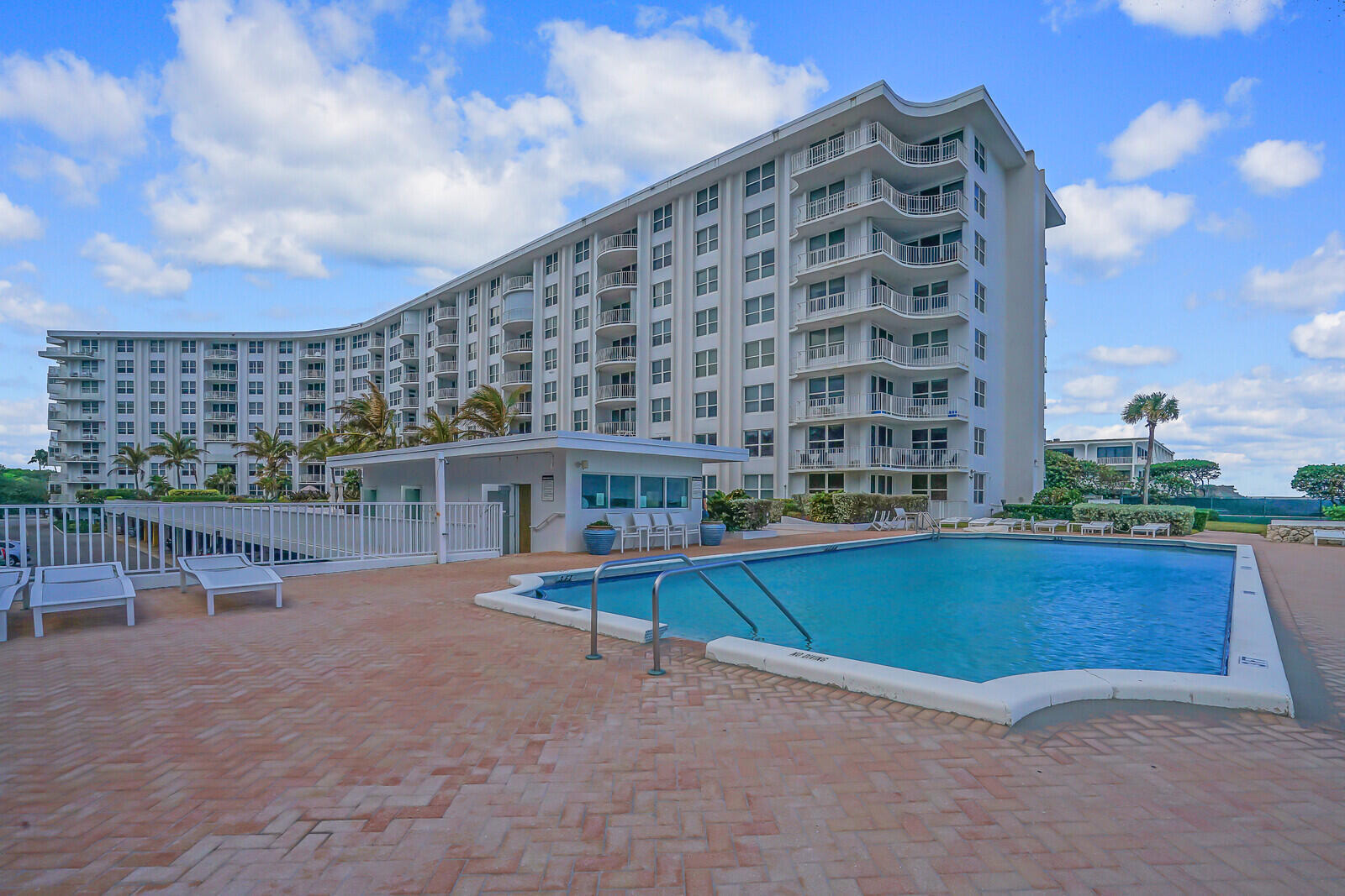 TWENTY TWO NINETY FIVE SOUTH OCEAN BLVD - Residential Lease