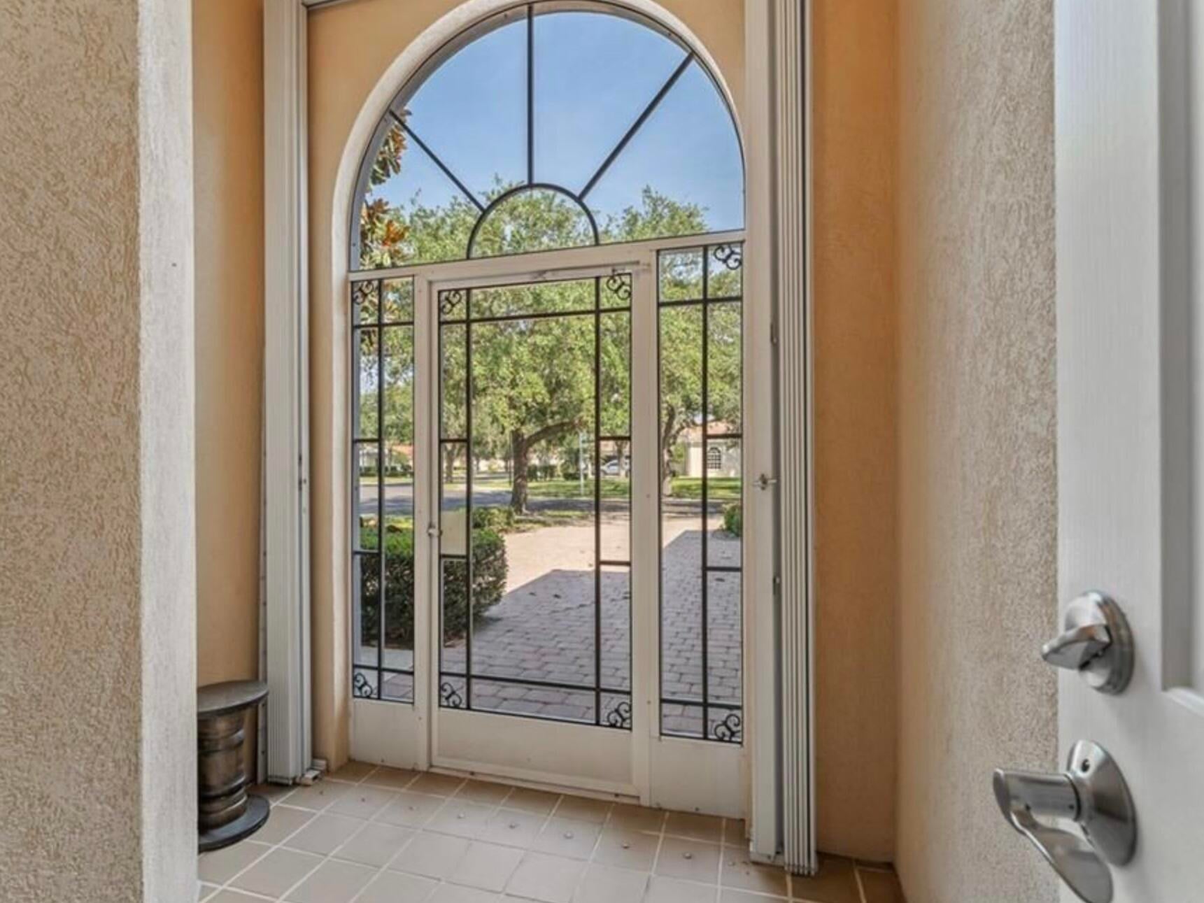 9400 SW Wedgewood Lane, Stuart, FL, 34997/$619,000 1 9400 SW Wedgewood Lane