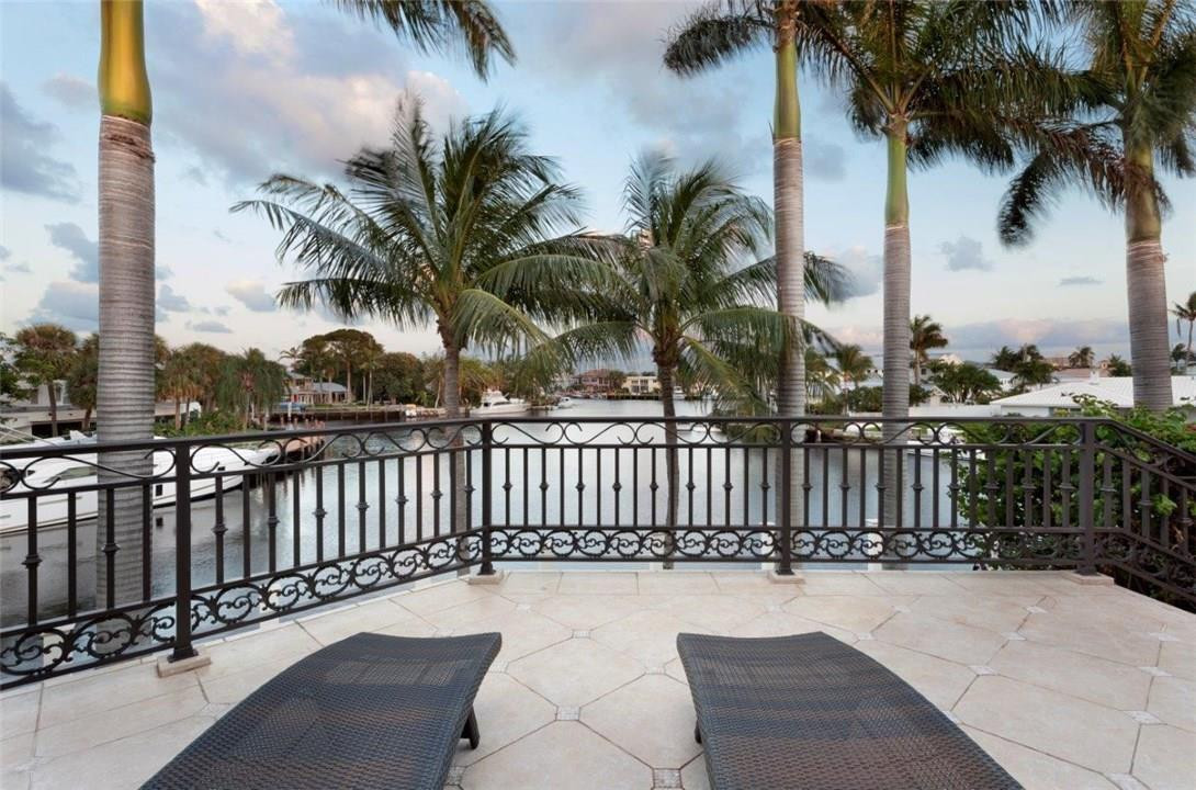 LIGHTHOUSE POINT - Residential