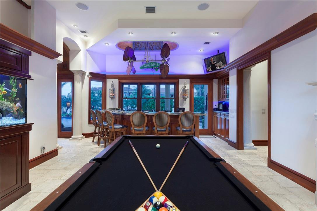 LIGHTHOUSE POINT - Residential