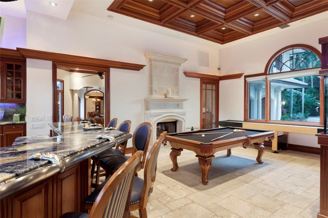 LIGHTHOUSE POINT - Residential