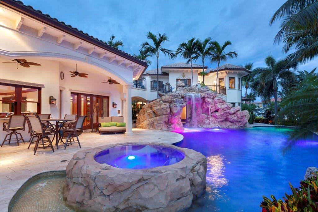 LIGHTHOUSE POINT - Residential