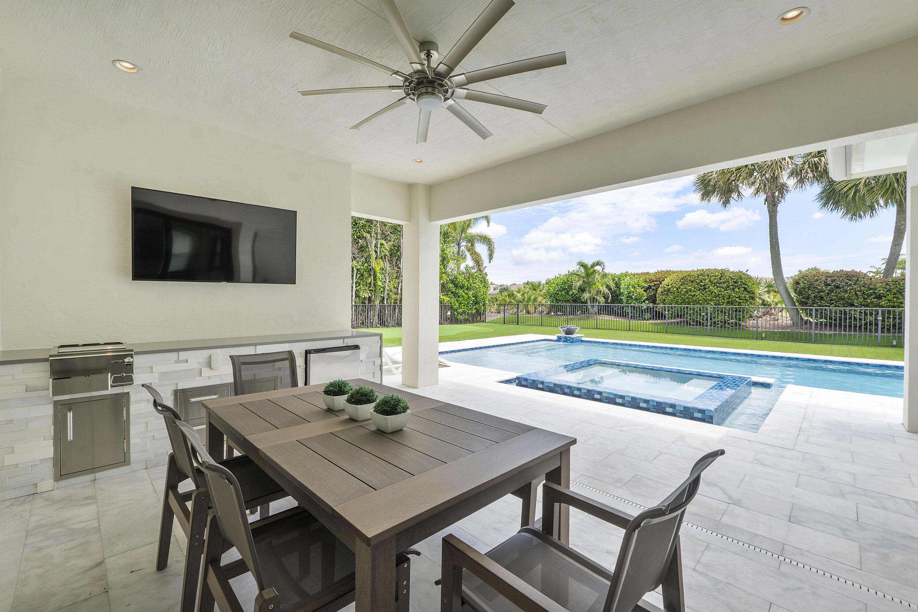 PARKLAND GOLF & COUNTRY CLUB - Residential