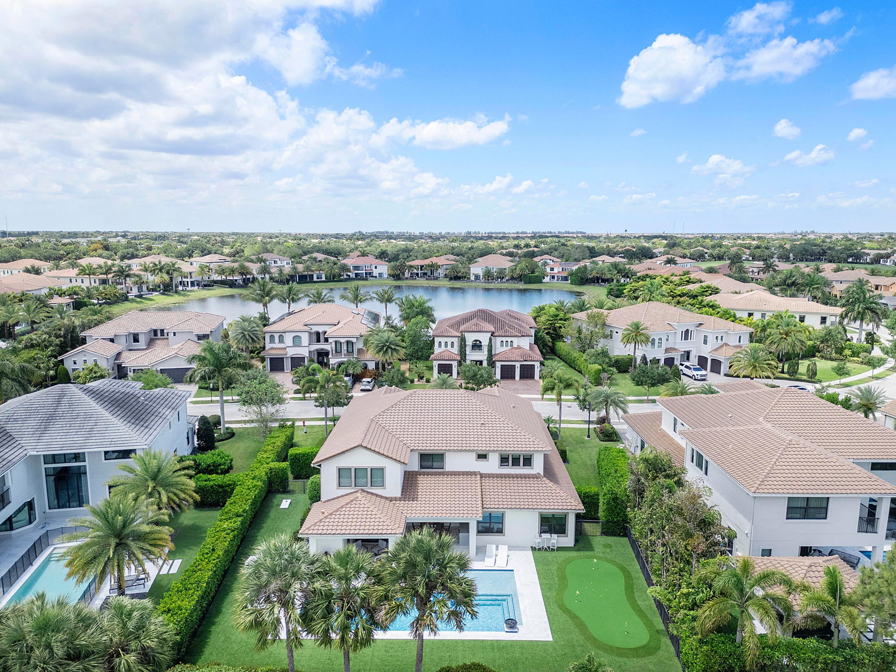 PARKLAND GOLF & COUNTRY CLUB - Residential