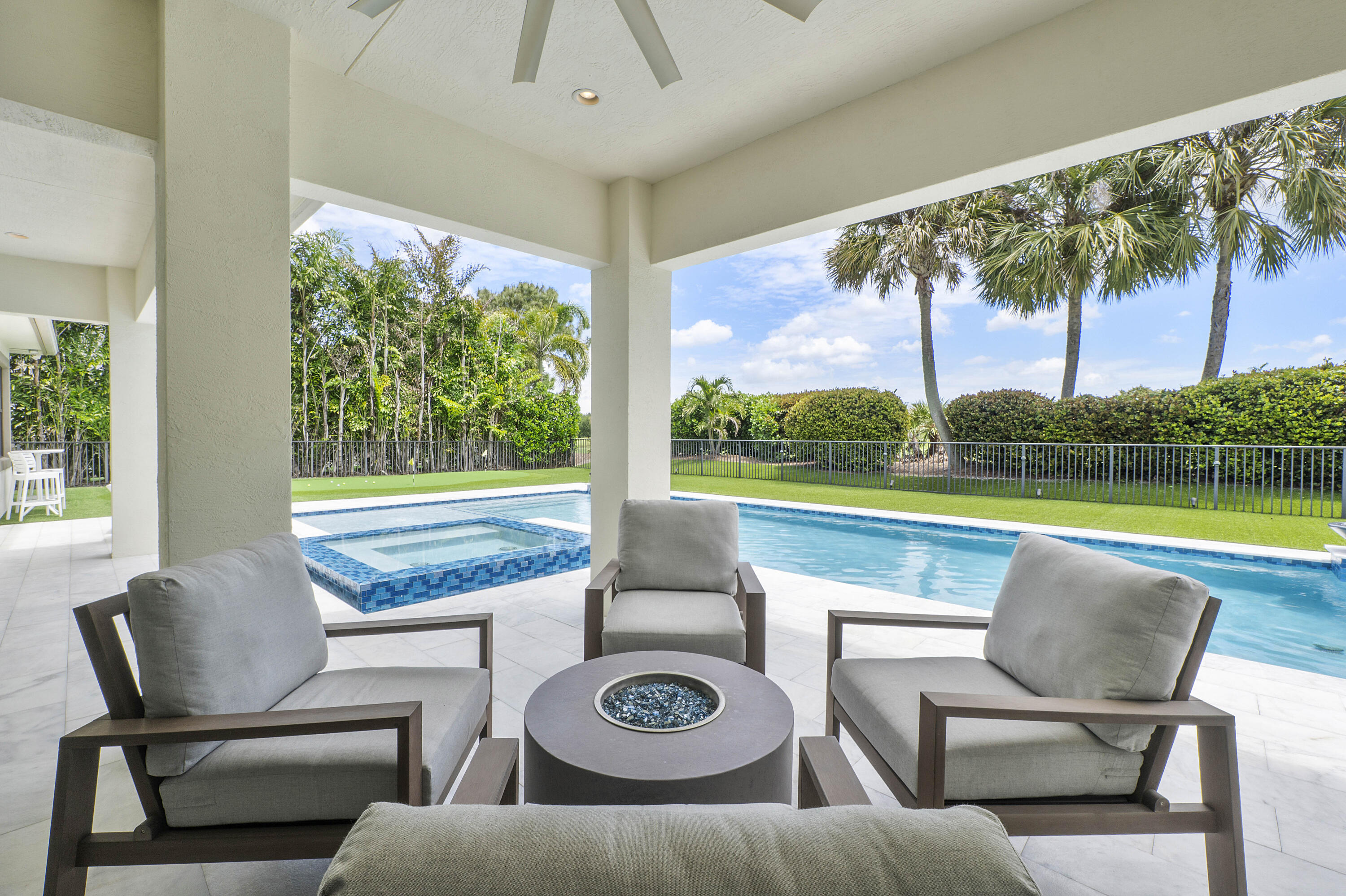 PARKLAND GOLF & COUNTRY CLUB - Residential