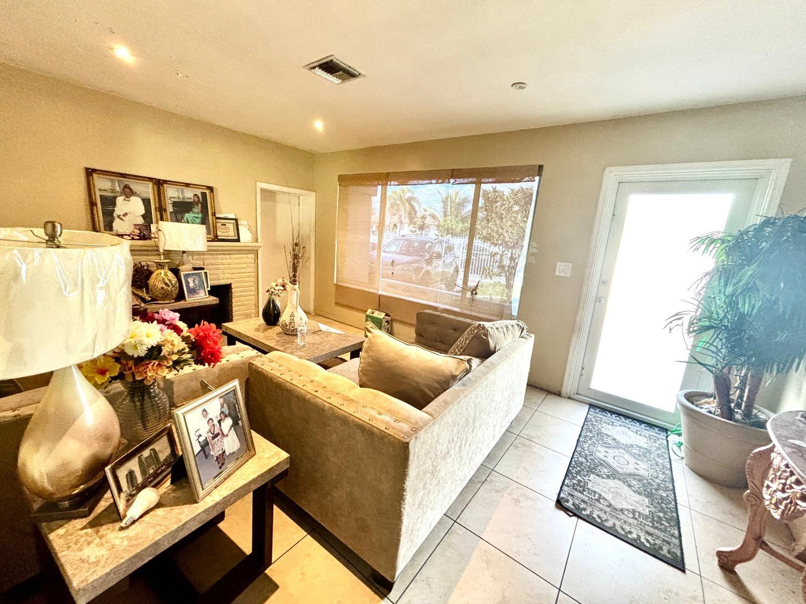 SIERRA 1ST ADDN - Residential