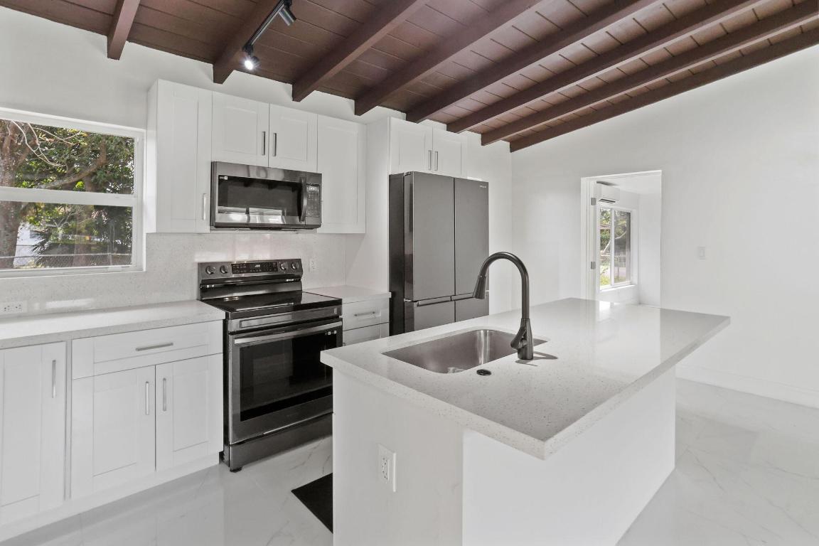 LAUDERDALE MANORS AMEN RESUB - Residential