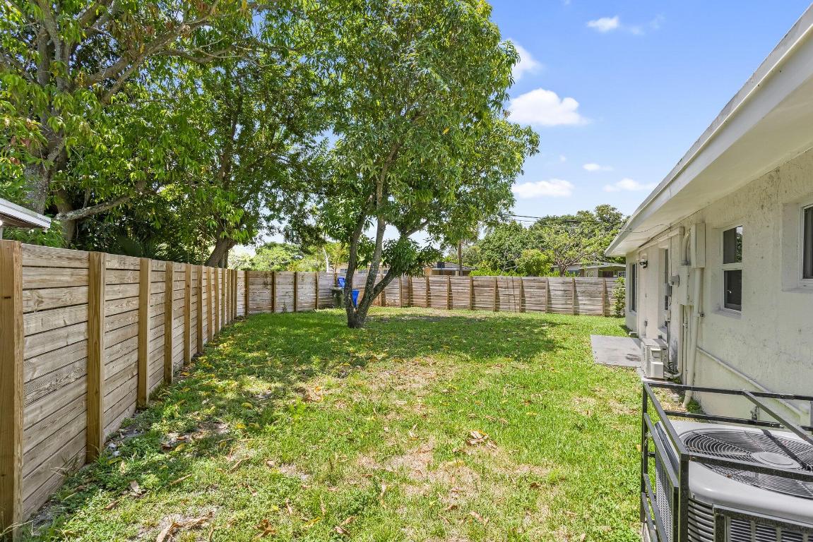 LAUDERDALE MANORS AMEN RESUB - Residential