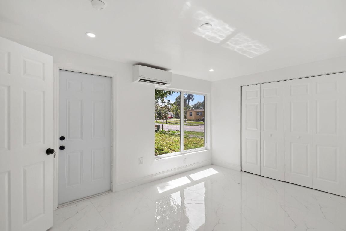 LAUDERDALE MANORS AMEN RESUB - Residential