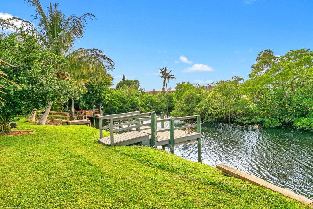 Photo of 208 Sims Creek Drive, Jupiter, FL 33458 (MLS # R11047182)