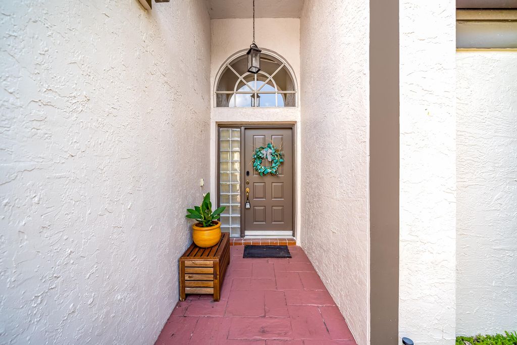 Photo of 22602 Esplanada Drive, Boca Raton, FL 33433 (MLS # R10989584)