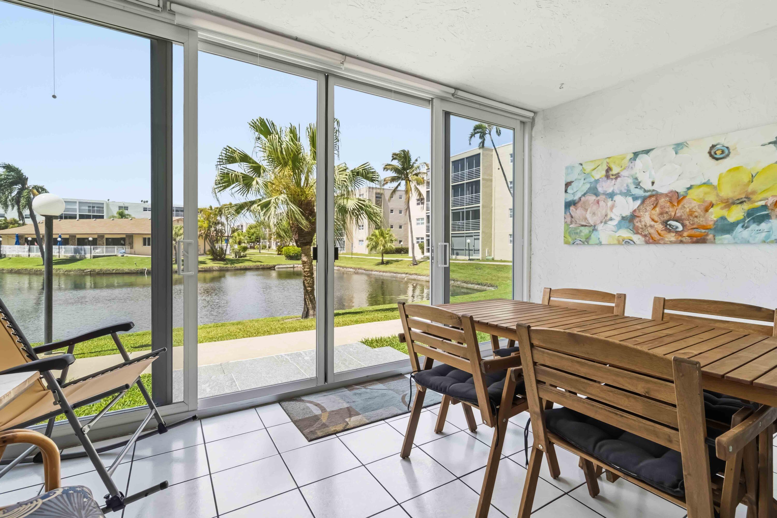 MEADOWBROOK LAKES CONDO - Residential