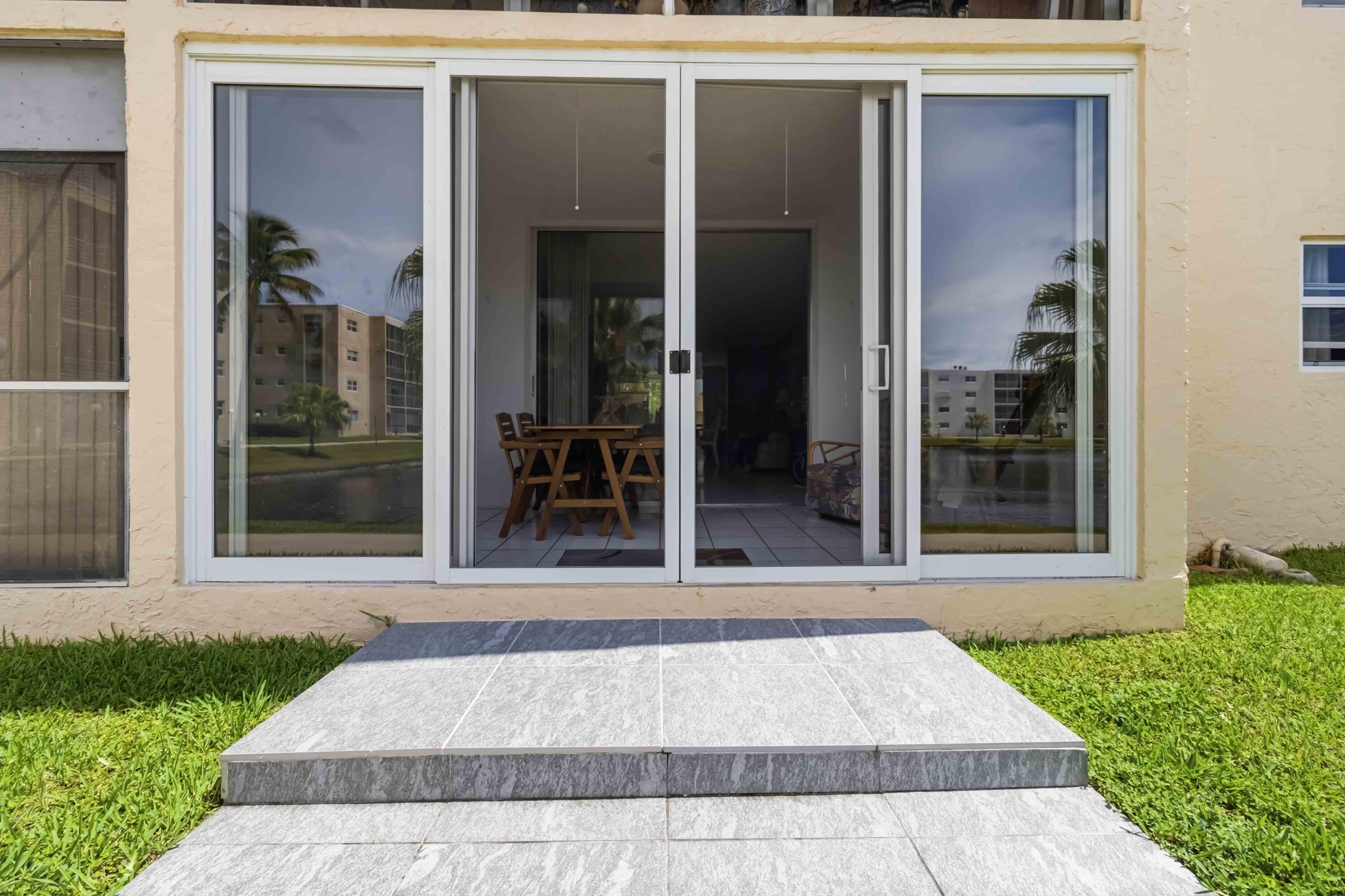 MEADOWBROOK LAKES CONDO - Residential