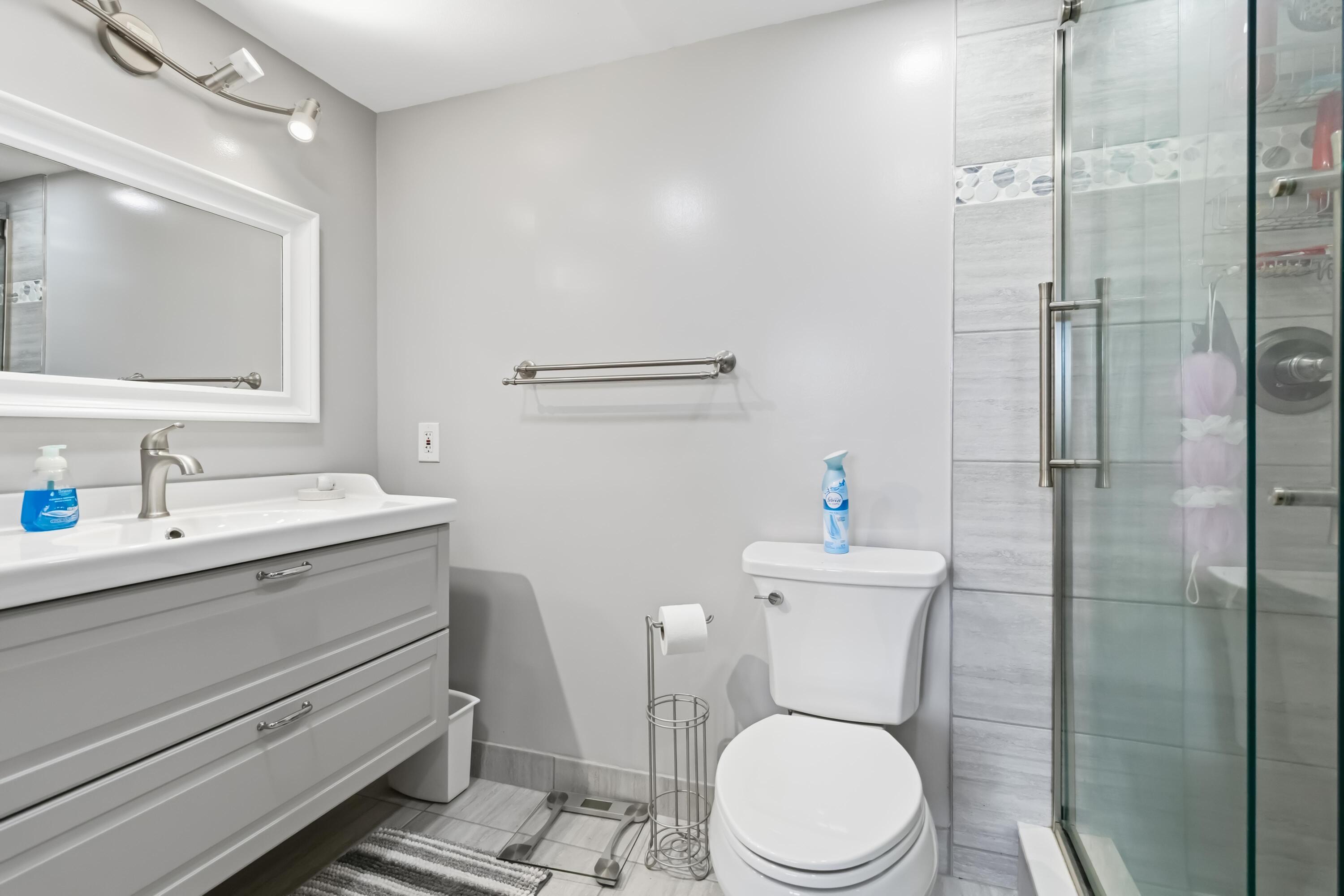 MEADOWBROOK LAKES CONDO - Residential