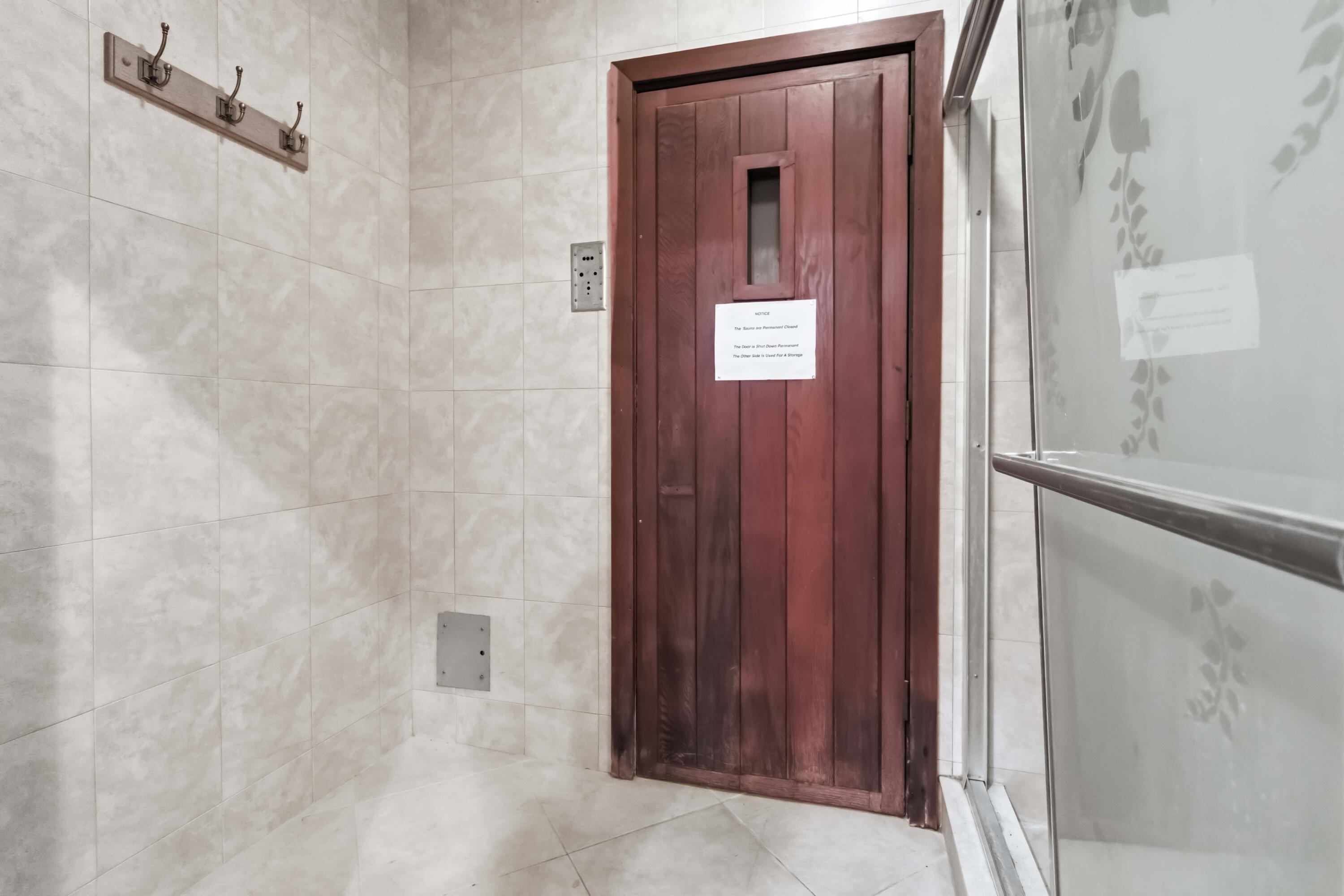 MEADOWBROOK LAKES CONDO - Residential