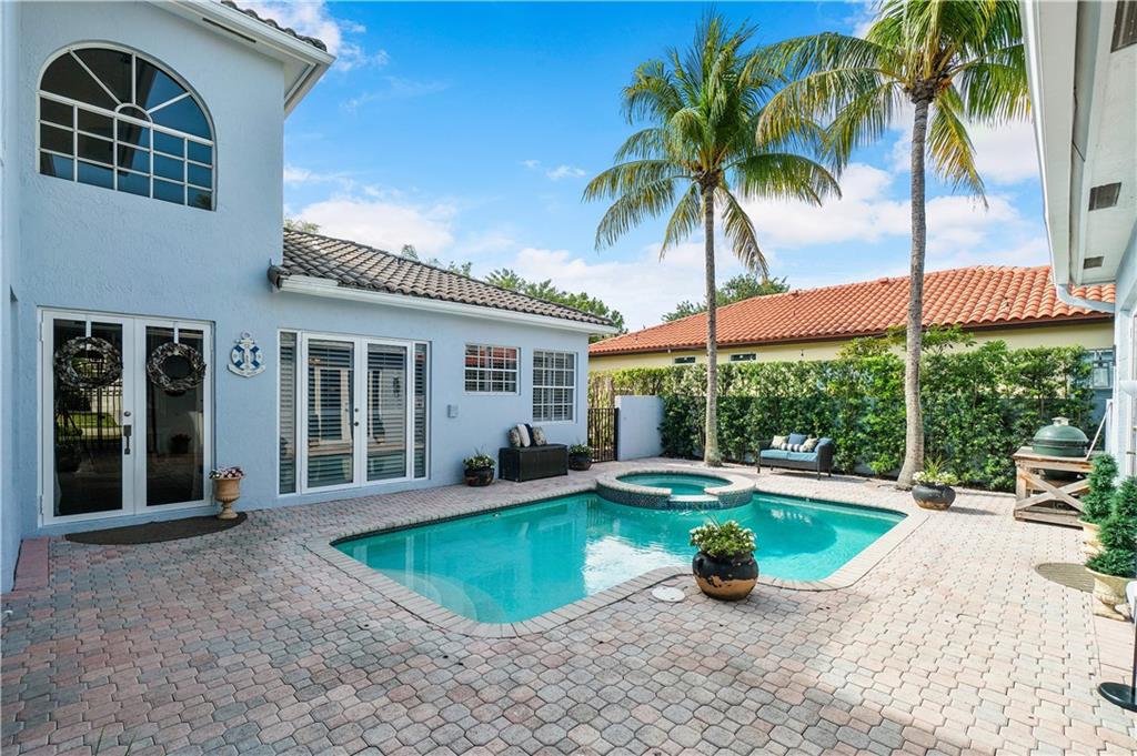 Royal Palm Forest - Residential