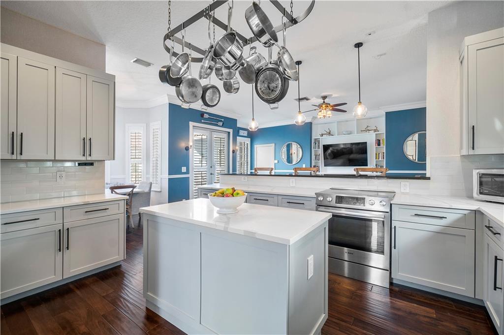 Royal Palm Forest - Residential
