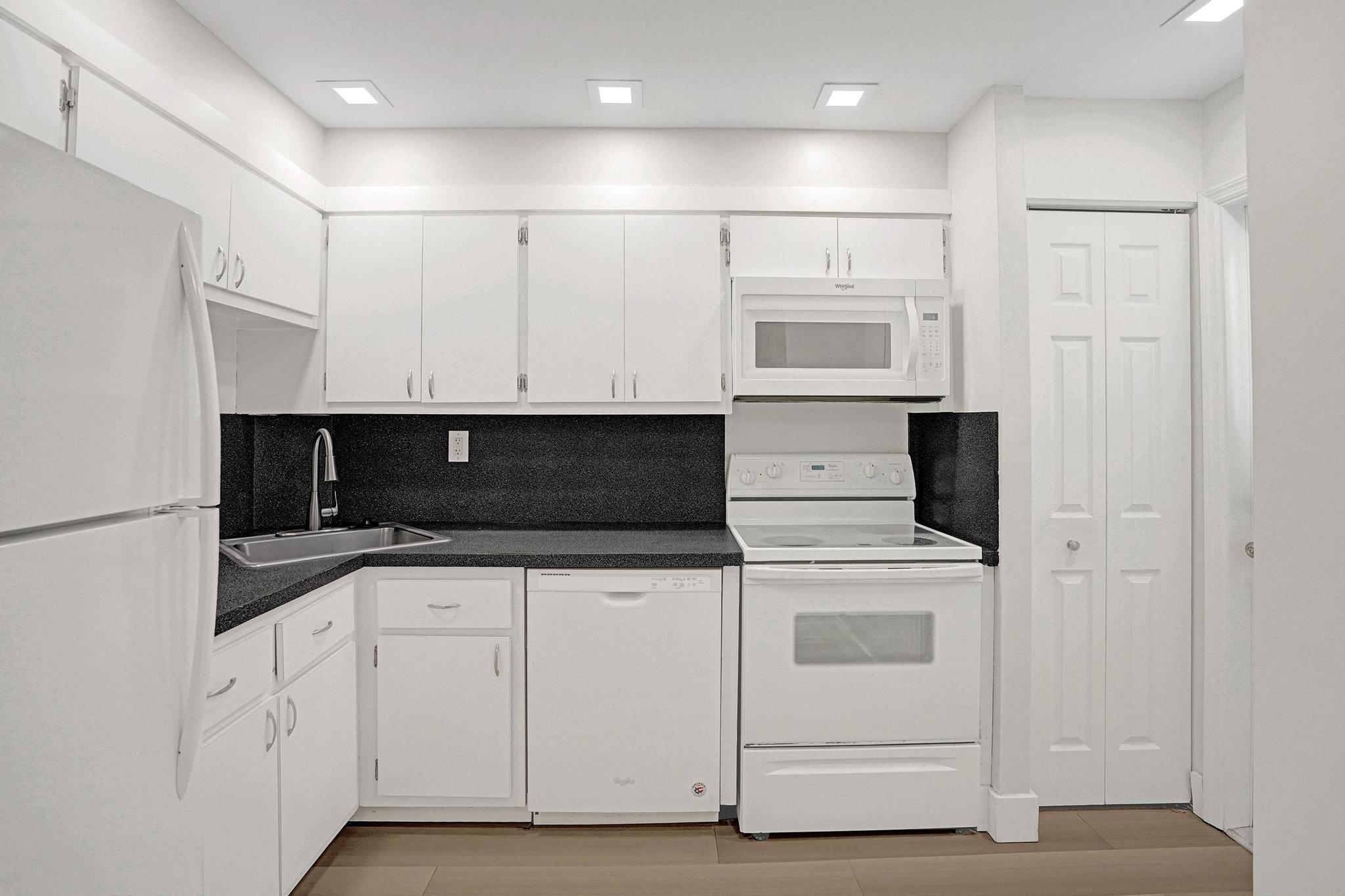 4501 NE 21 Avenue 207