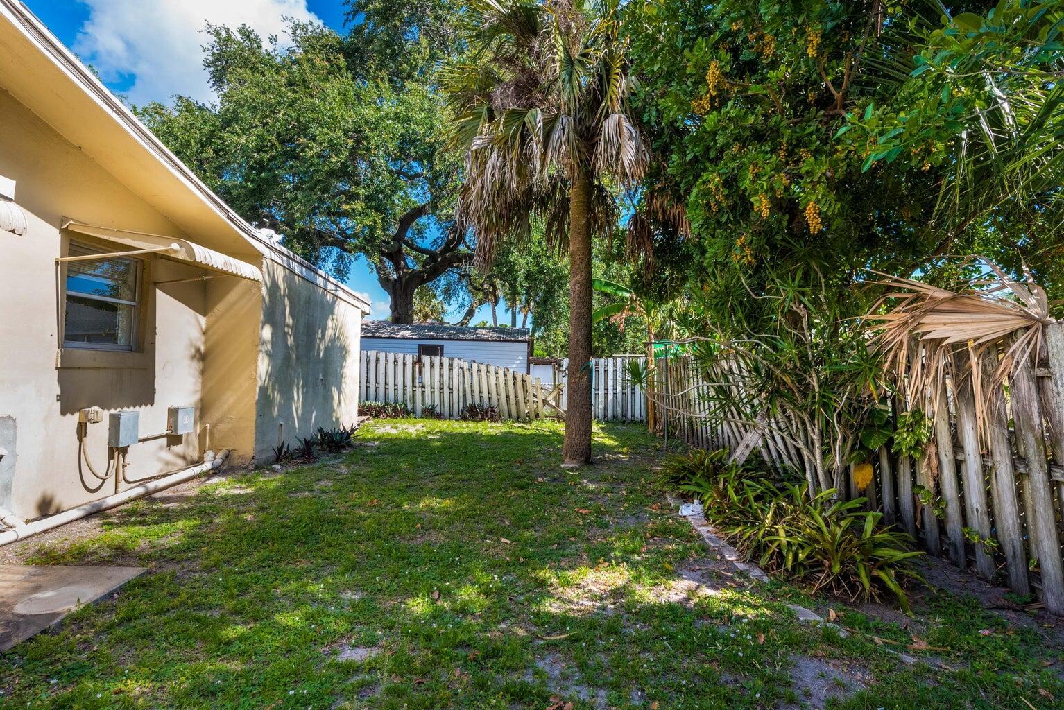 GUETHLE SUB UNREC ON AM-7 - Residential Lease