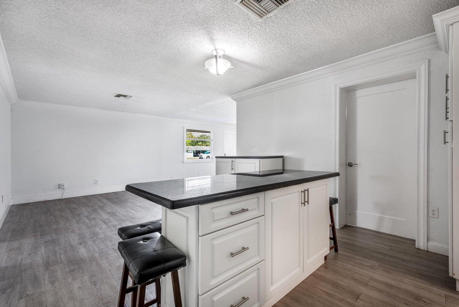 GUETHLE SUB UNREC ON AM-7 - Residential Lease