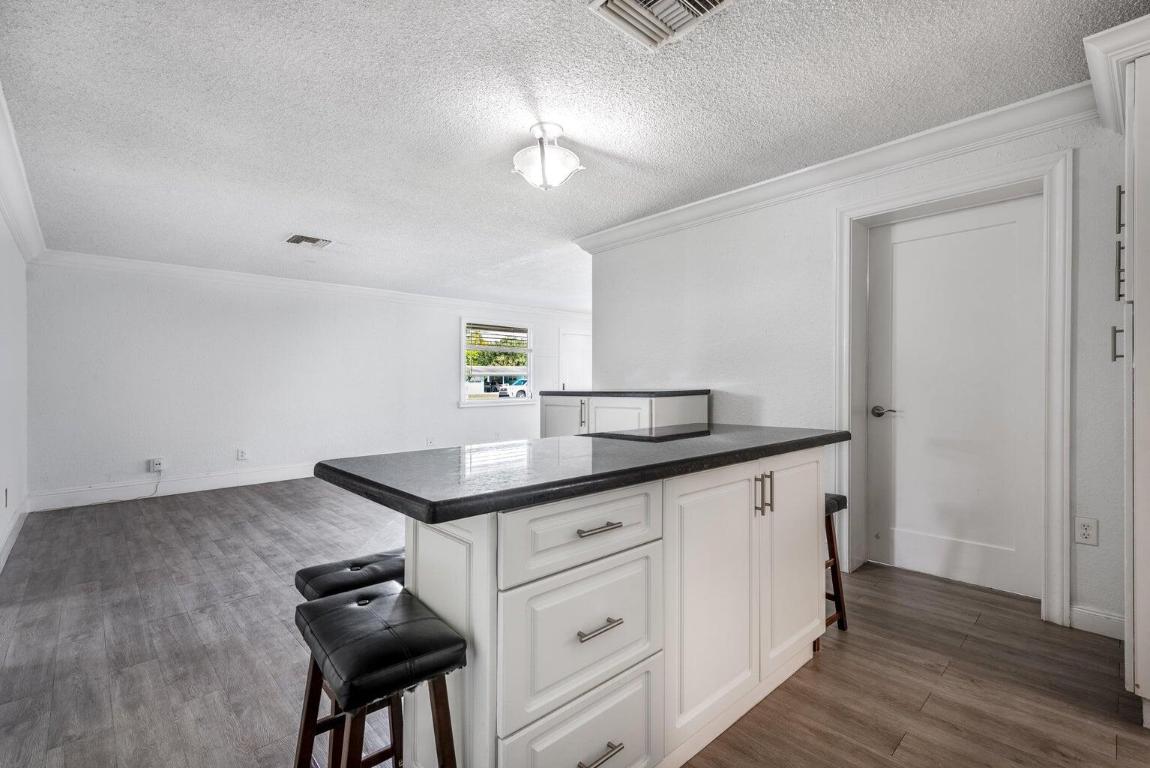 GUETHLE SUB UNREC ON AM-72 - Residential Lease