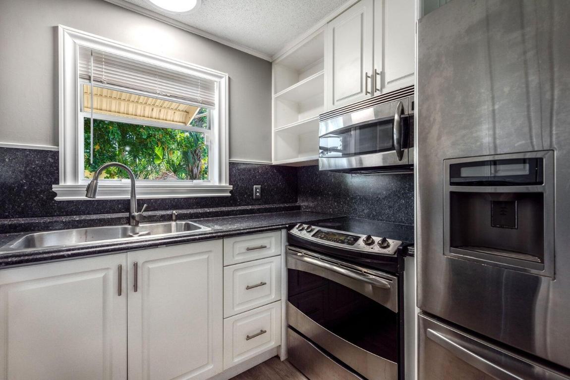 GUETHLE SUB UNREC ON AM-72 - Residential Lease