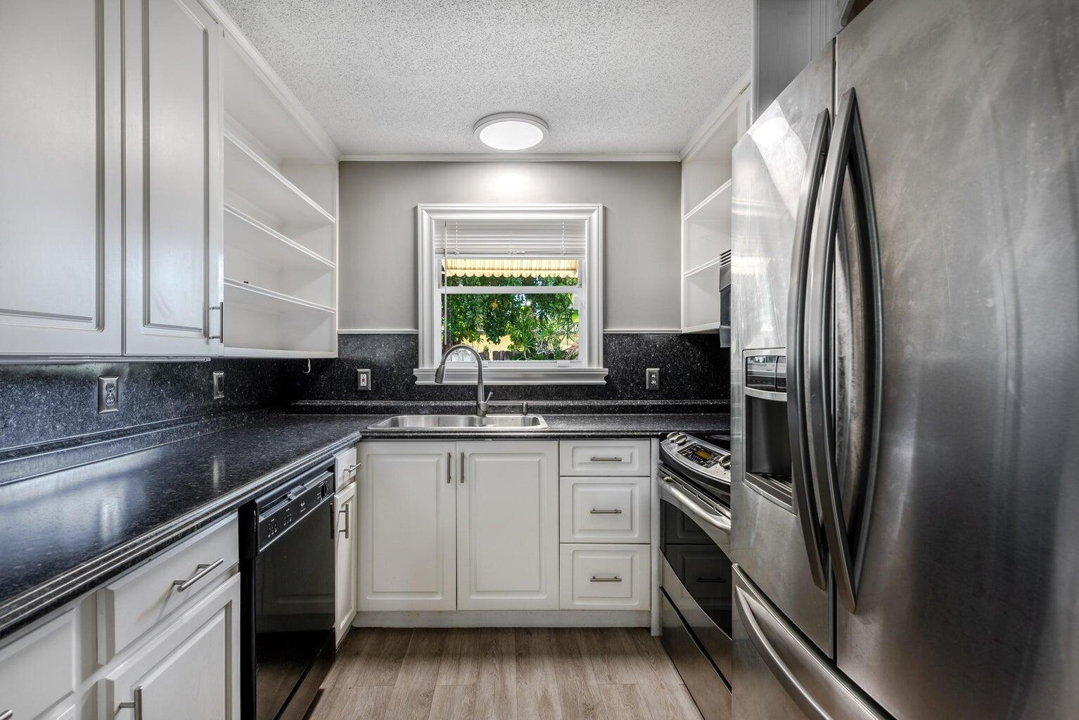 GUETHLE SUB UNREC ON AM-7 - Residential Lease
