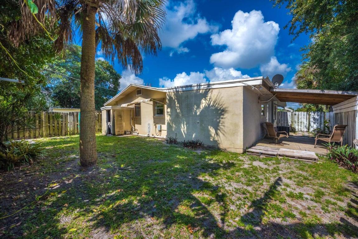 GUETHLE SUB UNREC ON AM-72 - Residential Lease